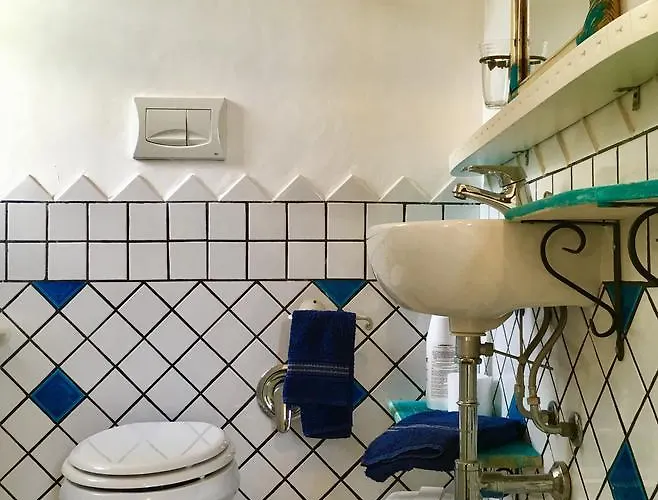 Piera Montecucco Oda ve Kahvaltı *